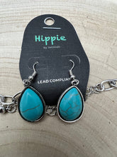 Load image into Gallery viewer, Faux Naja Pendant Necklace & Earring Set - 20 inch necklace