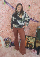 Load image into Gallery viewer, Green 🟢/Purple 🟣 Tie Dye Shirt With Glitter Pocket
