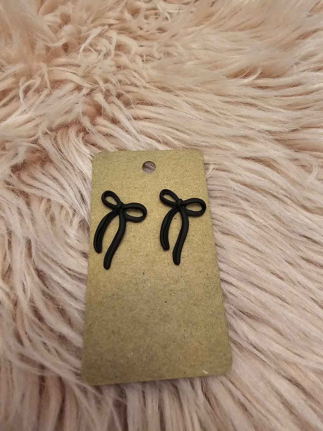 Black Bow 🎀 Dangle Earrings