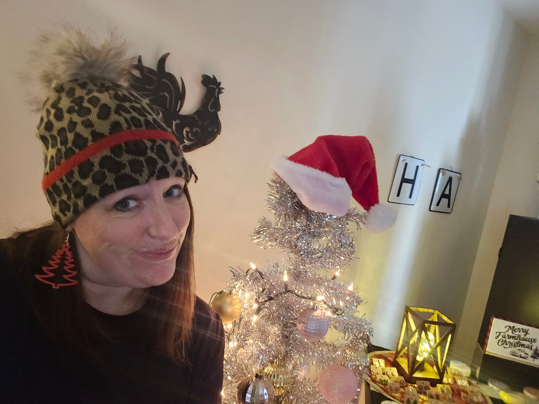 Leopard 🐆  With Red Stripe Beanie