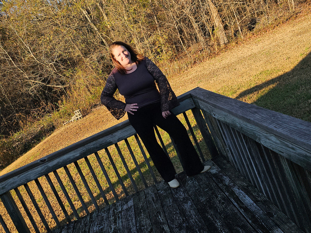 Purple 🟣  Shirt With Lace Sleeves
