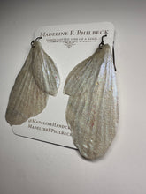 Load image into Gallery viewer, Wing82
