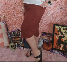Load image into Gallery viewer, Rust Drawstring Skirt With Pockets
