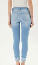 Load image into Gallery viewer, KanCan Light Wash Distressed Skinny Jeans
