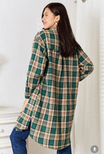 Load image into Gallery viewer, Long Length Tan &amp; Hunter Green Plaid Button Up
