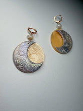 Load image into Gallery viewer, Moondust
