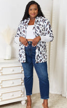 Load image into Gallery viewer, Thin White With Leopard Print Cardigan
