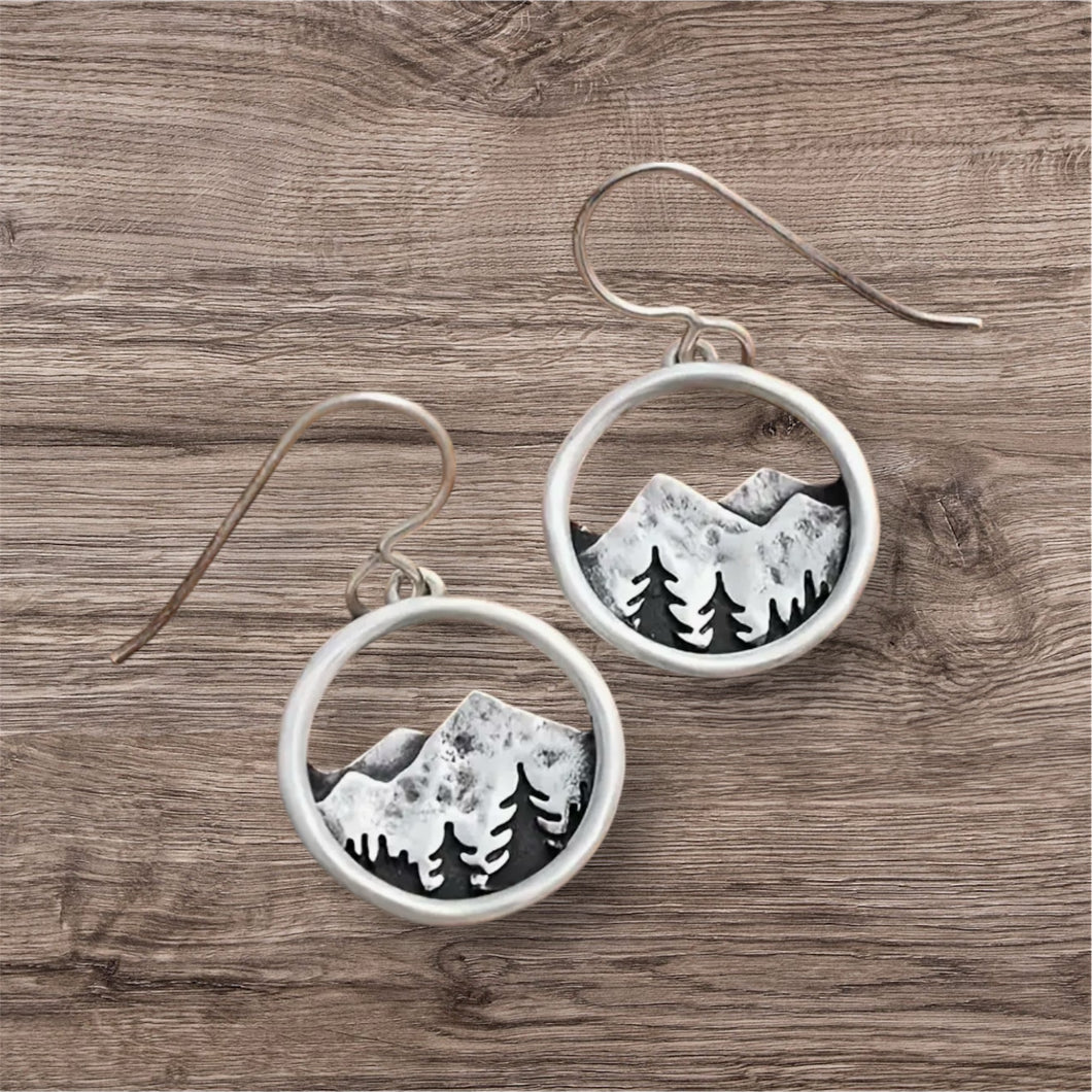 Small Silver Circle Mtn Scene Earrings