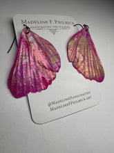 Load image into Gallery viewer, Wing73
