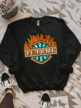 Load image into Gallery viewer, Mommin&#39; Crewneck
