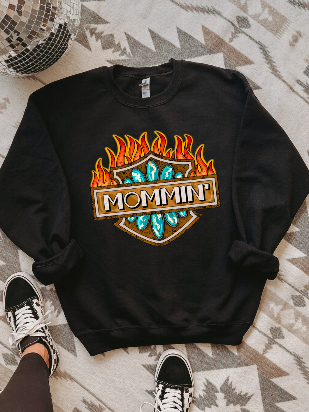 Mommin' Crewneck