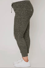 Load image into Gallery viewer, YMI Distressed Skinny Leopard Pants
