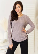 Load image into Gallery viewer, Mauve Ribbed Shirt With Tie Sides
