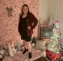 Load image into Gallery viewer, Burgundy 🔴 Buttonup 🔘  Cardigan
