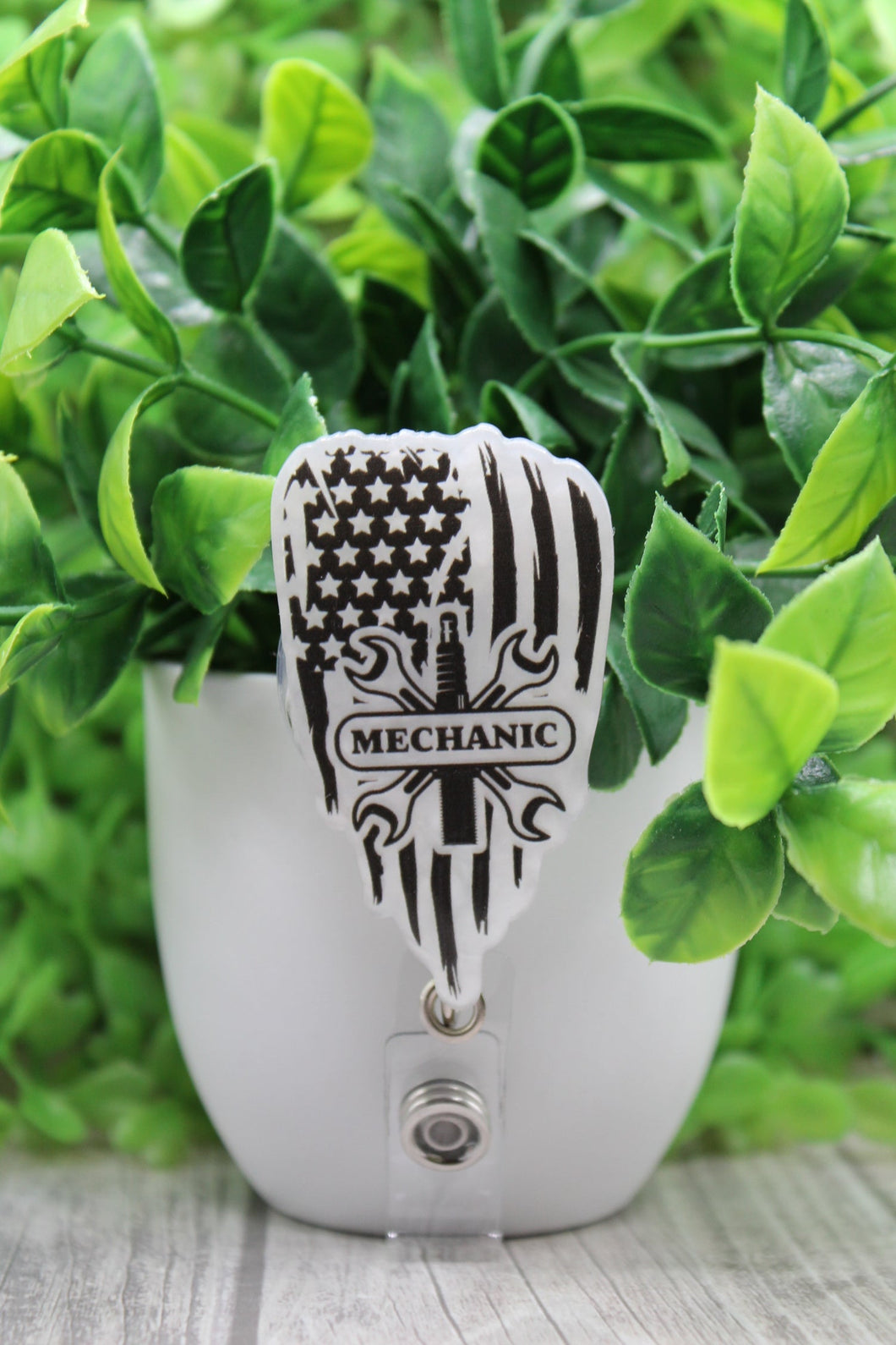 Mechanic Flag Badge/ID Holder Reel