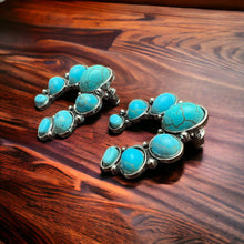 Load image into Gallery viewer, Crescent Moon Squash Earrings
