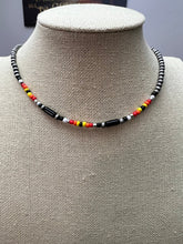 Load image into Gallery viewer, Western Cylinder Seed Beed Choker - 15 inch + 3
