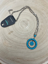 Load image into Gallery viewer, Western Faux Turquoise Flower Cluster Necklace - 18 inch

